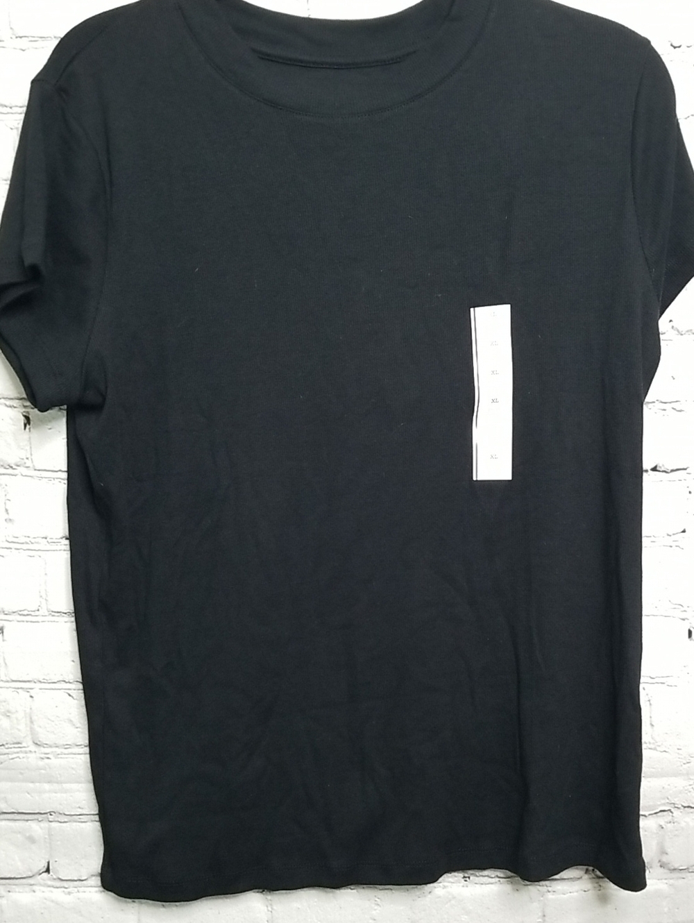 A.new day womens top size Xlarge short sleeve Crewneck NWT
